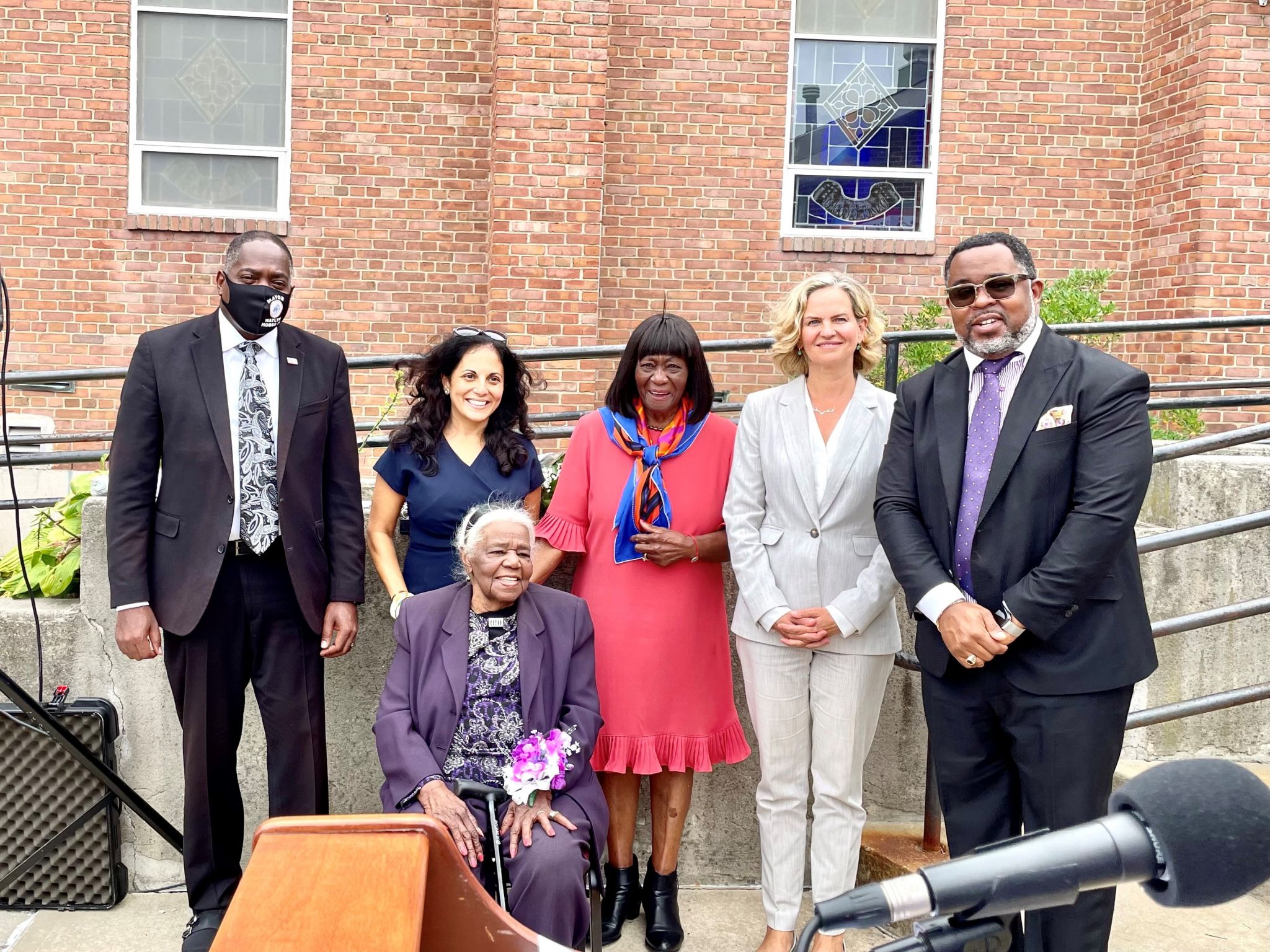 EAC Network Celebrated National Senior Center Month at Ribbon Cutting